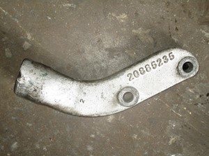 Used VOLVO Bracket (Stock #74123)) Part Image