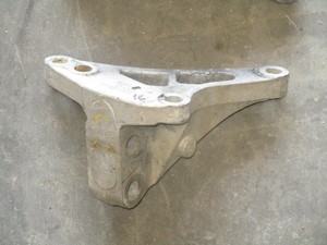 Used VOLVO Engine Mount (Stock #71756)) Part Image