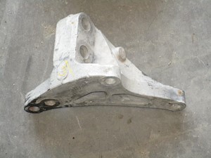 Used VOLVO Engine Mount (Stock #71757)) Part Image