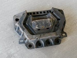 Used VOLVO Engine Mount Image