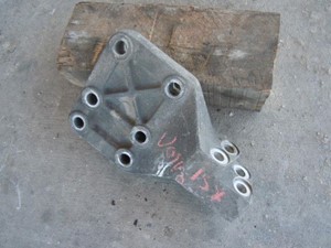 Used VOLVO Engine Mount Image