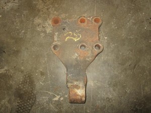 Used VOLVO Engine Mount Image