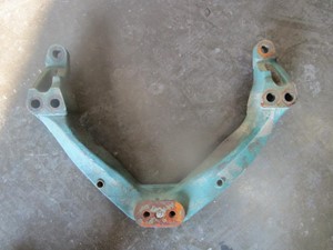 Used VOLVO Engine Mount (Stock #55441)) Part Image