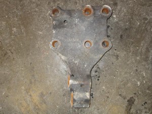 Used VOLVO Engine Mount Image