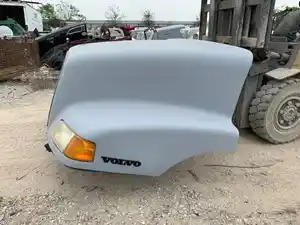 Reconditioned VOLVO VNL Hood (Stock #99217)) Part Image