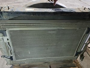 Used 2002 FREIGHTLINER COLUMBIA Cooling Assembly (Stock #3480)) Part Image