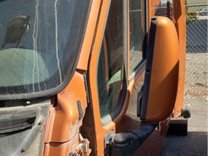 Used 2005 KENWORTH T2000 Cab (Stock #2158)) Part Image