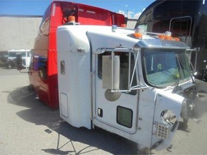 2013 KENWORTH T800 Cabs (Stock #15374) Part Image