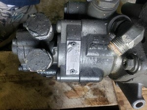 Used 2017 PETERBILT Steering Pump (Stock #3271)) Part Image