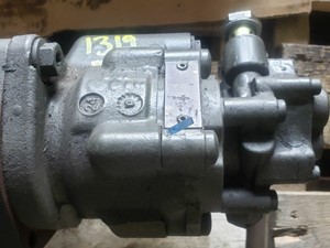 Used 2017 KENWORTH Steering Pump (Stock #3273)) Part Image