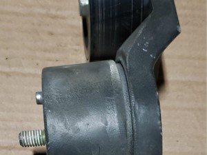 Used 2017 KENWORTH T880 Belt Tensioner (Stock #2810)) Part Image