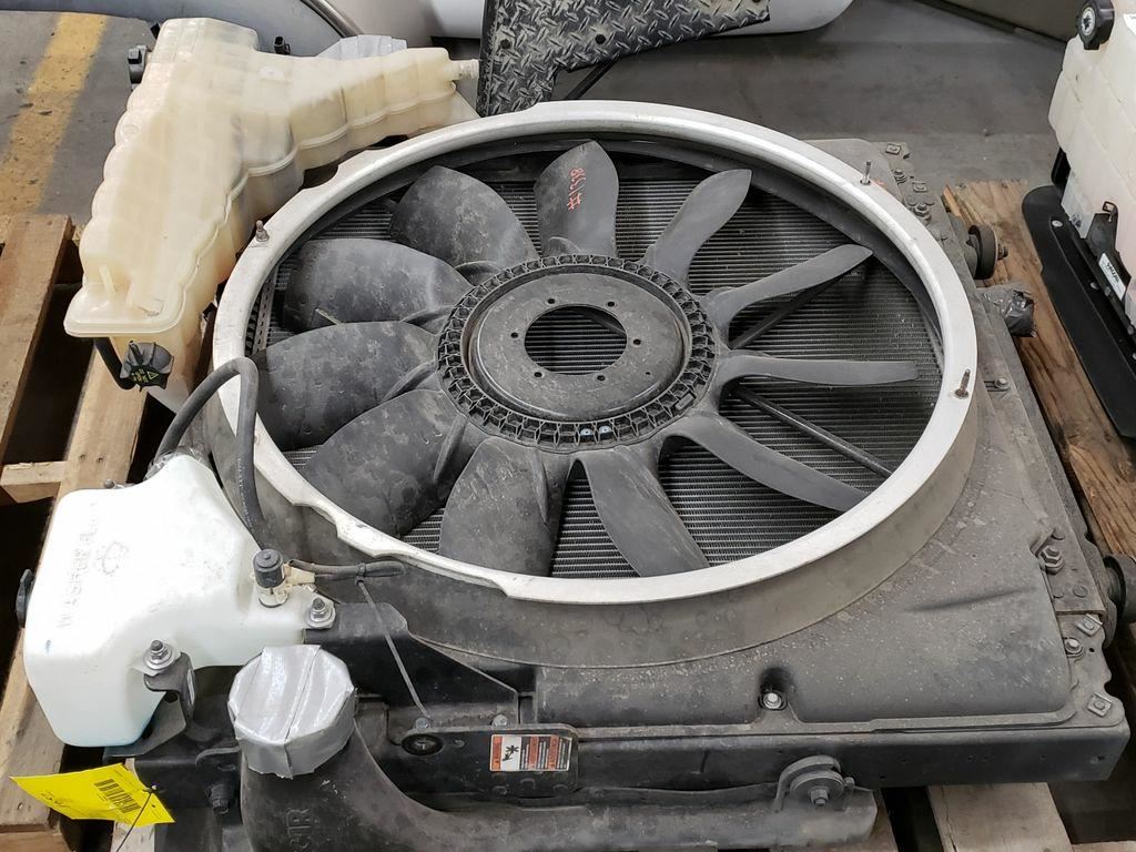 Used 2017 KENWORTH T880 Cooling Assembly for sale Spokane Washington