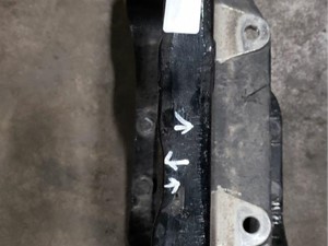 Used 2017 PETERBILT 579 Spring, Rear Leaf Hanger (Stock #2674)) Part Image