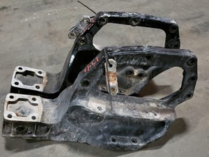 Used 2020 PETERBILT 579 Spring, Rear Leaf Hanger (Stock #2676)) Part Image