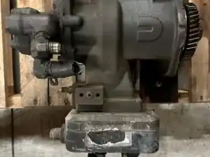 Used CUMMINS 8.3L Air Compressor (Stock #16007)) Part Image