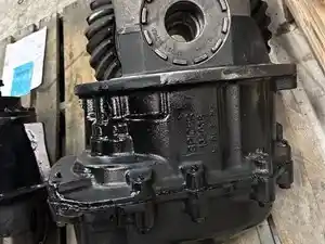 Rebuilt EATON DSP40-3.90 Front Rear (Tandem Front) (Stock #12525)) Part Image