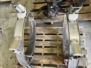 Used 2007 FREIGHTLINER COLUMBIA Fuel Tank Bracket (Stock #15302)) Part Image