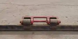 Used 2004 FREIGHTLINER FLD132 Hood Hinge (Stock #10166)) Part Image