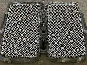Used 2017 KENWORTH T680 Grille (Stock #9593)) Part Image