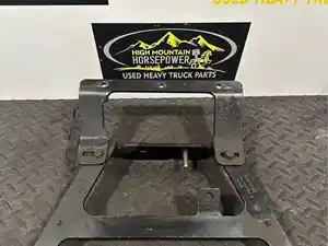Used 2020 PETERBILT 579 Bracket Image