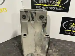 Used 2015 PETERBILT 579 Cab Mount (Stock #15231)) Part Image