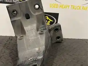 Used 2018 PETERBILT 579 Cab Mount (Stock #18156)) Part Image