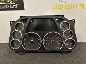 Used 2017 PETERBILT 579 Instrument Cluster (Stock #18067)) Part Image