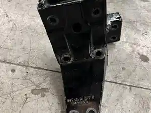 Used 2022 PETERBILT 579EV Cab Mount (Stock #15540)) Part Image
