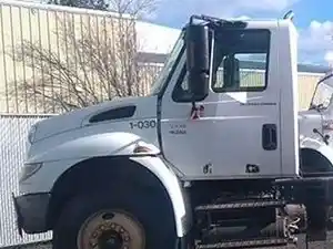 Used 2006 INTERNATIONAL 4400 Door (Stock #17172)) Part Image