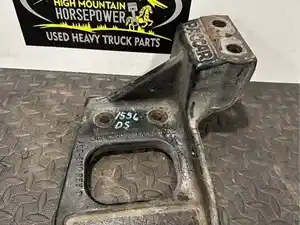 Used 2015 KENWORTH T880 Cab Mount (Stock #15911)) Part Image
