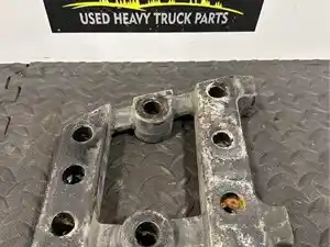 Used 2016 FREIGHTLINER Cascadia Bracket (Stock #16547)) Part Image