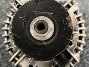 Used 2016 PETERBILT 567 Alternator (Stock #10700)) Part Image