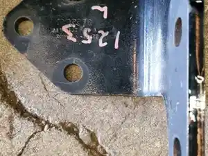 Used 2016 PETERBILT 579 Bracket (Stock #9588)) Part Image