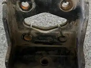 Used Engine Mount Image