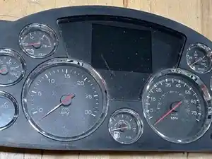 Used Instrument Cluster (Stock #13860)) Part Image