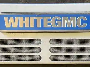 Used 1995 VOLVO/GMC WHR COE Grille (Stock #10970)) Part Image