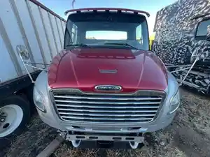Used 2021 Freightliner M2 106 Hood Image
