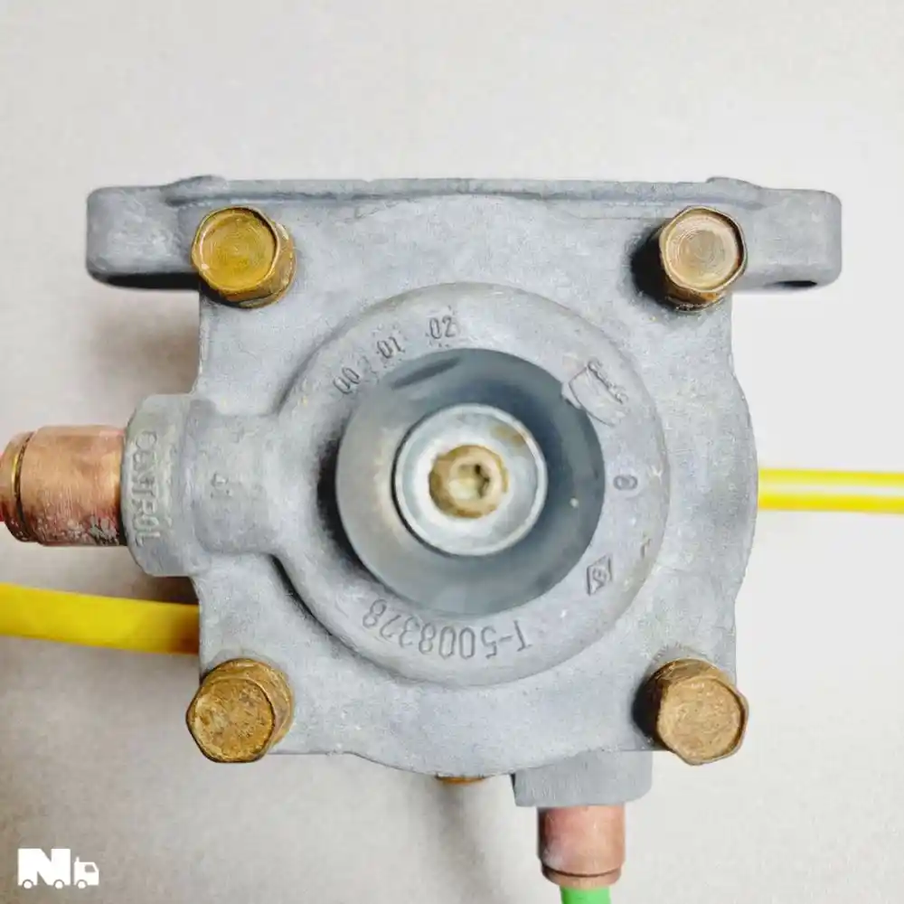 Used 2004 Bendix ABS Relay Valve for sale Spring Texas United States