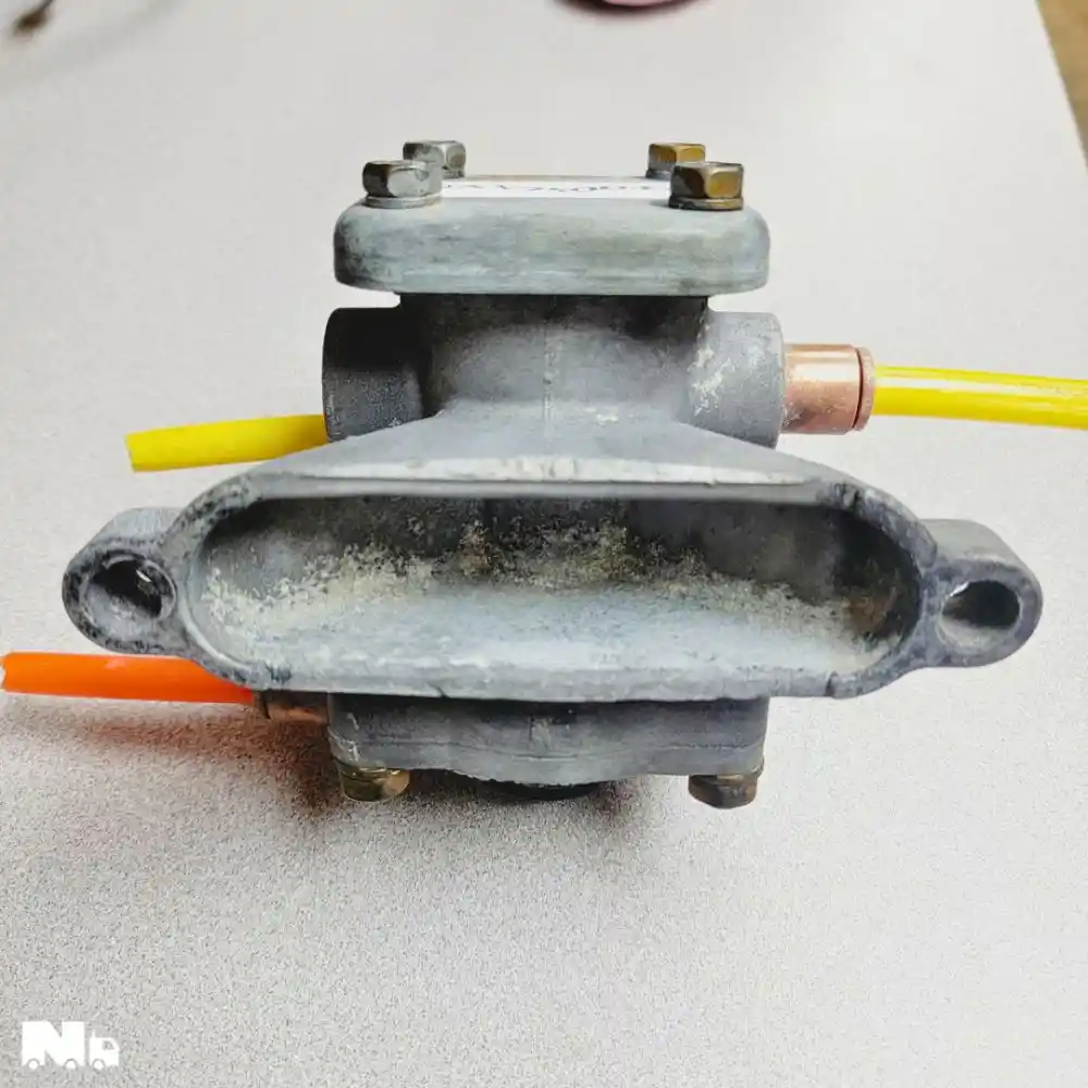 Used 2004 Bendix ABS Relay Valve for sale Spring Texas United States