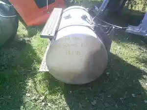 Used 2005 International 9400I Fuel Tank (Stock #136)) Part Image
