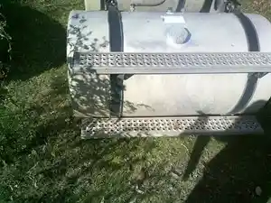 Used 2005 International 9400I Fuel Tank (Stock #135)) Part Image