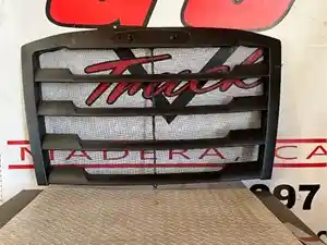 New 2018 Freightliner Cascadia 126 Grille (Stock #GJM-A17-20832-014)) Part Image