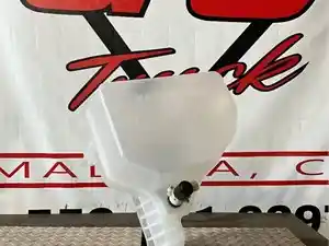 New 2018 Peterbilt 579 Windshield Washer Reservoir (Stock #GJM-HK197001)) Part Image