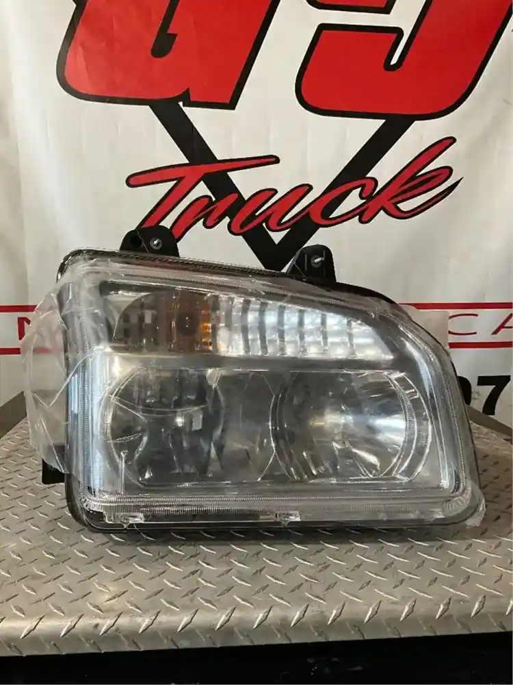 New Kenworth T880 Headlamp Assy for sale | Madera California