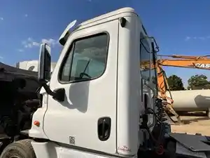 Used 2014 Freightliner Cascadia 125 Cab (Stock #GJM-FW7094-2)) Part Image