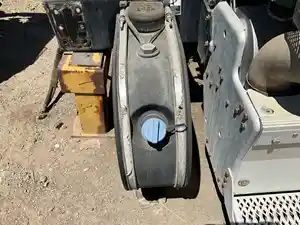 Used 2015 Peterbilt 579 DEF Tank Image