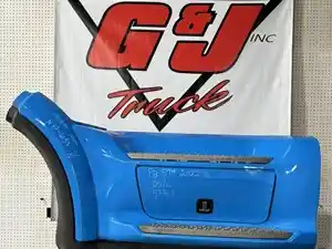 Used 2022 Peterbilt 579 Cab Fairing Image