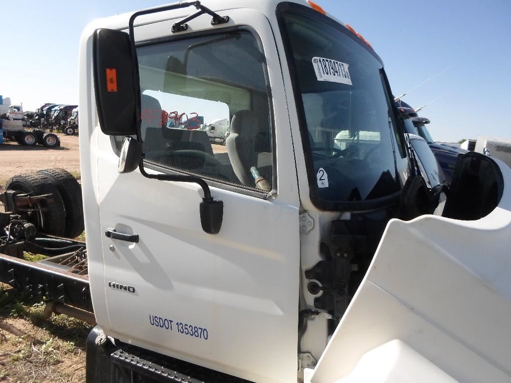 2006 Hino 268 Stock 30845 Mirrors Tpi