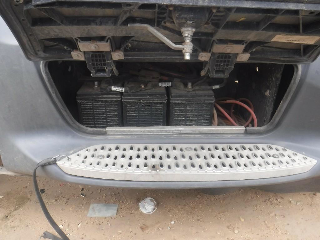 2017 PETERBILT 579 (Stock 316727) Battery Boxes TPI