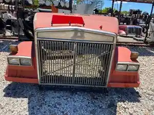 Used 1987 VolvoWhiteGMC WIA Hood (Stock #HO-3194)) Part Image